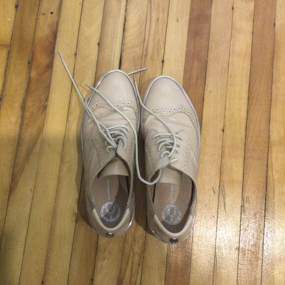 Nude Patent Leather Rosalie Wishbone Shoes (size 9.5) - Picture 5 of 8